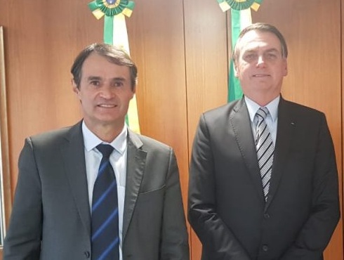 PERGUNTAR NÃO OFENDE: Jair Bolsonaro virá à Campina Grande para inauguração do Aluízio Campos?